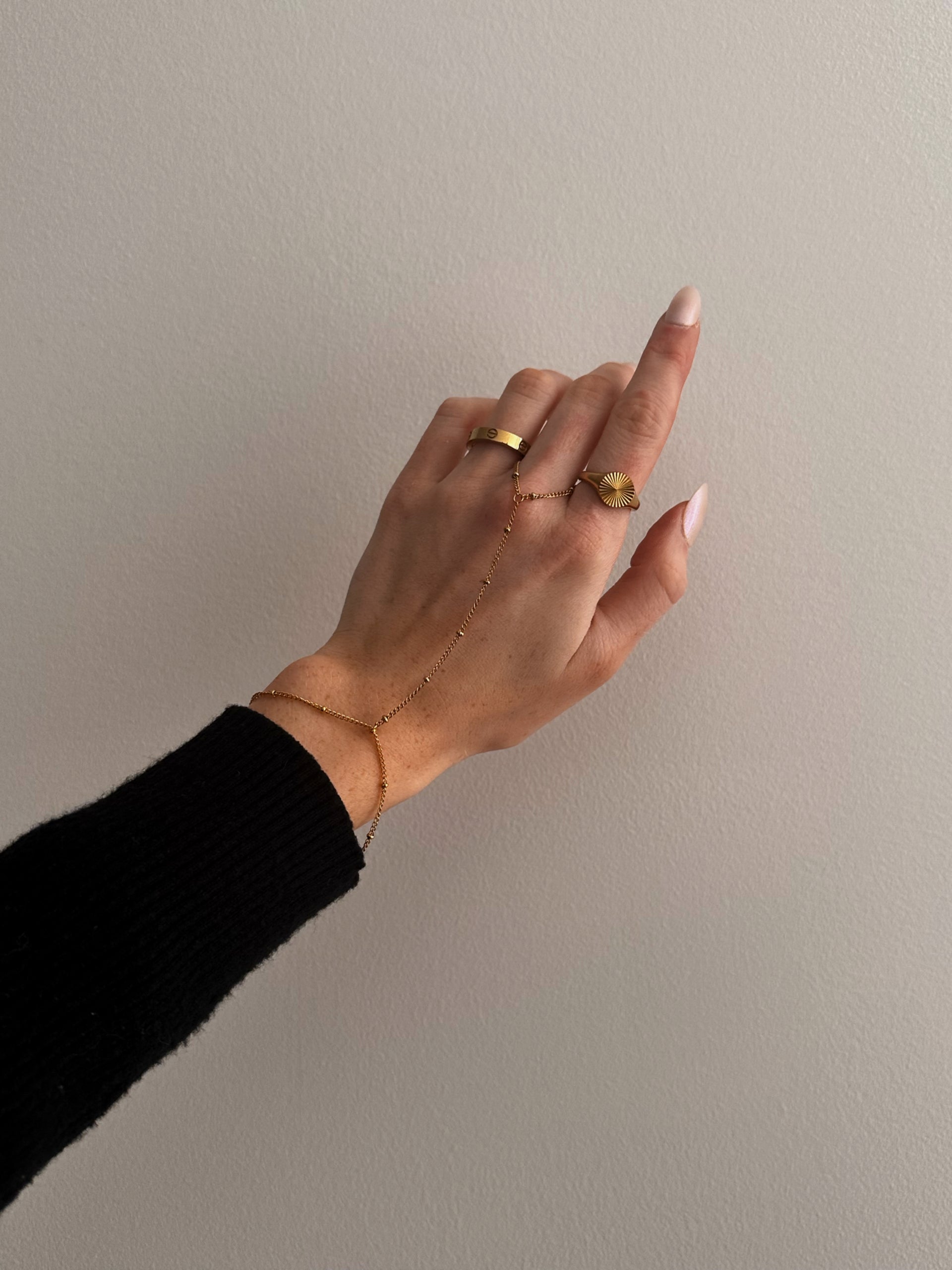 Hand chain