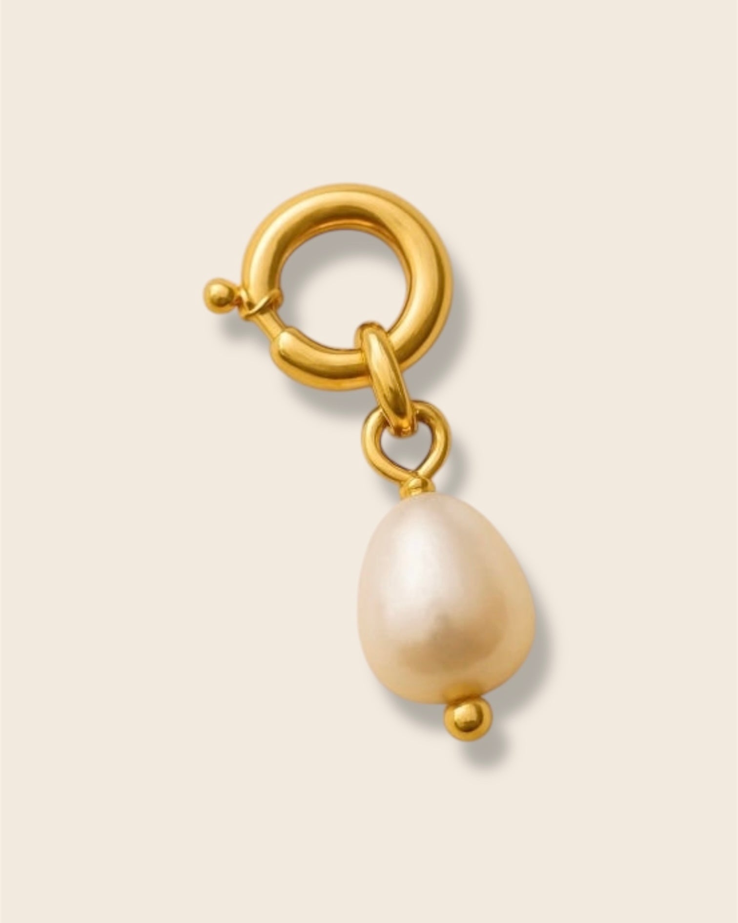 Pearl charm