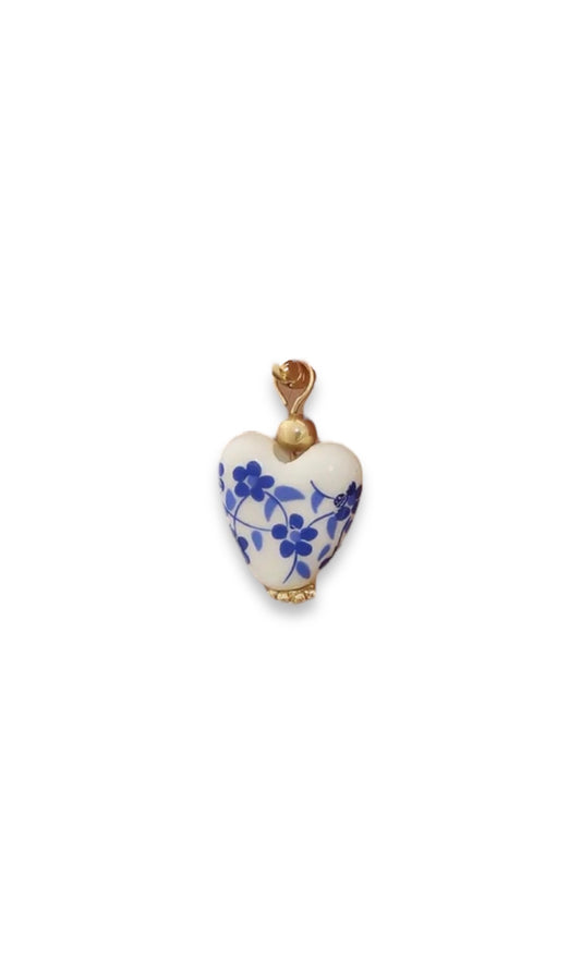 Porcelaine charm