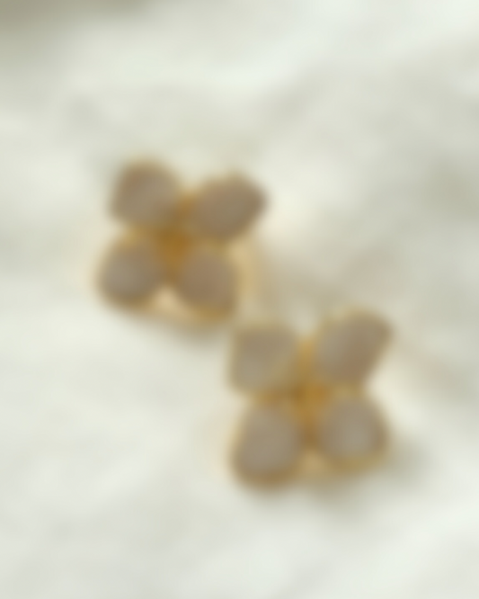 Boucles d’oreilles mystères