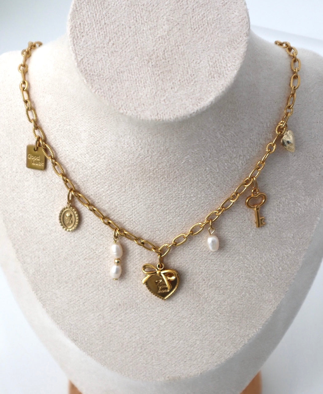 Charlotte Boutique & Bijoux